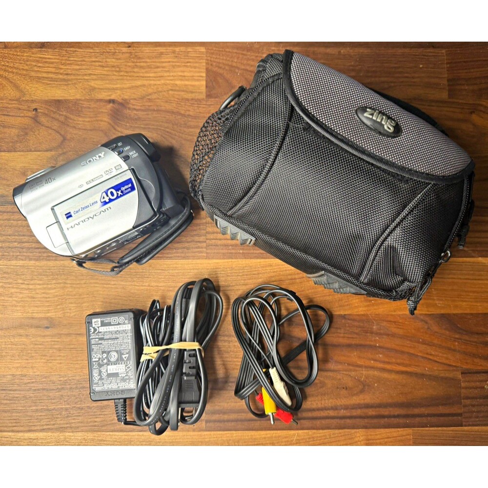 Sony Handycam DCR-DVD108 DVD Video Camera Camcorder Mini Dvd Tested Works W/ Bag